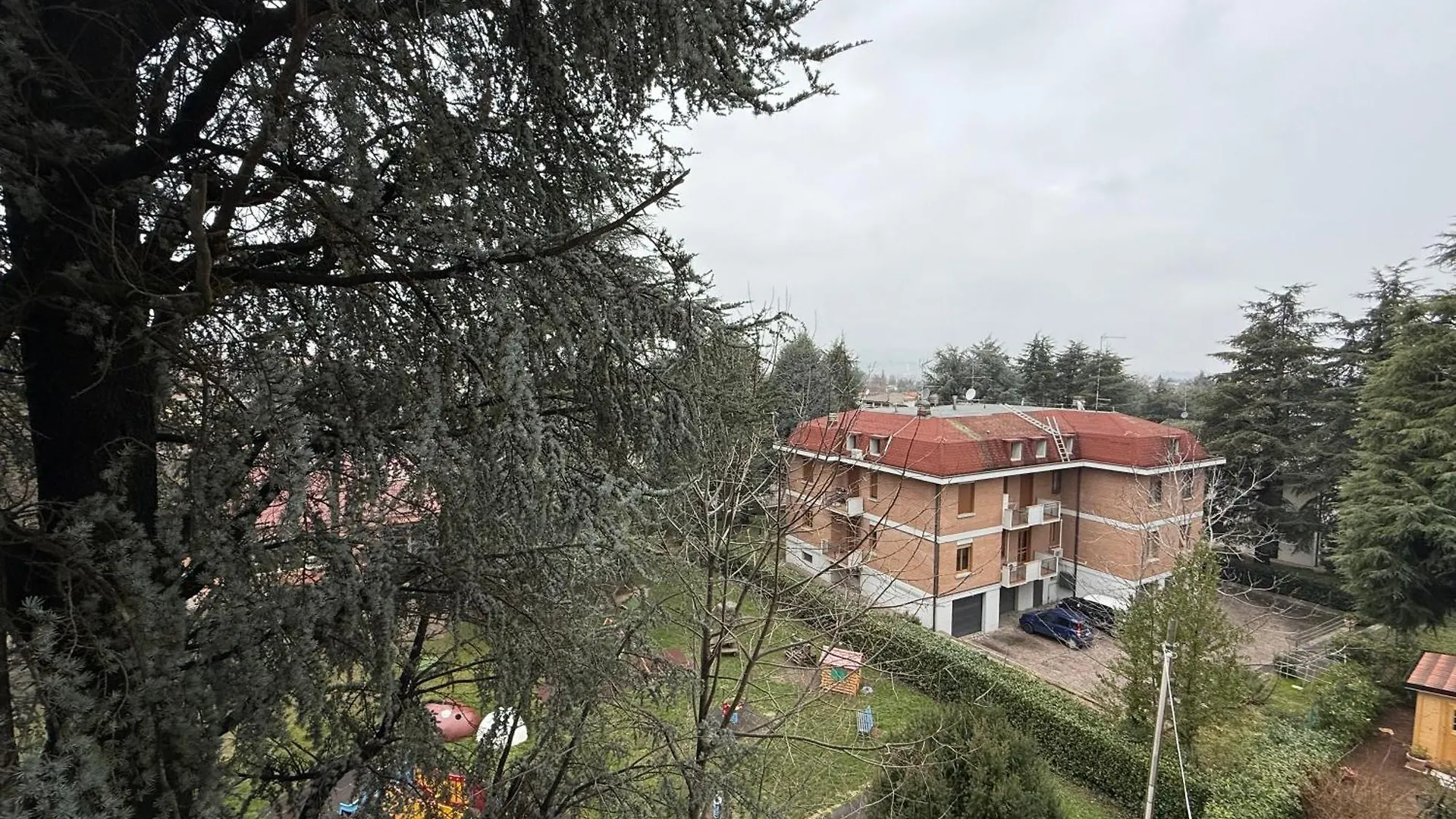 Guest house Netflix - Vicino Al Centro - Via Rometta Suite Sassuolo Italy
